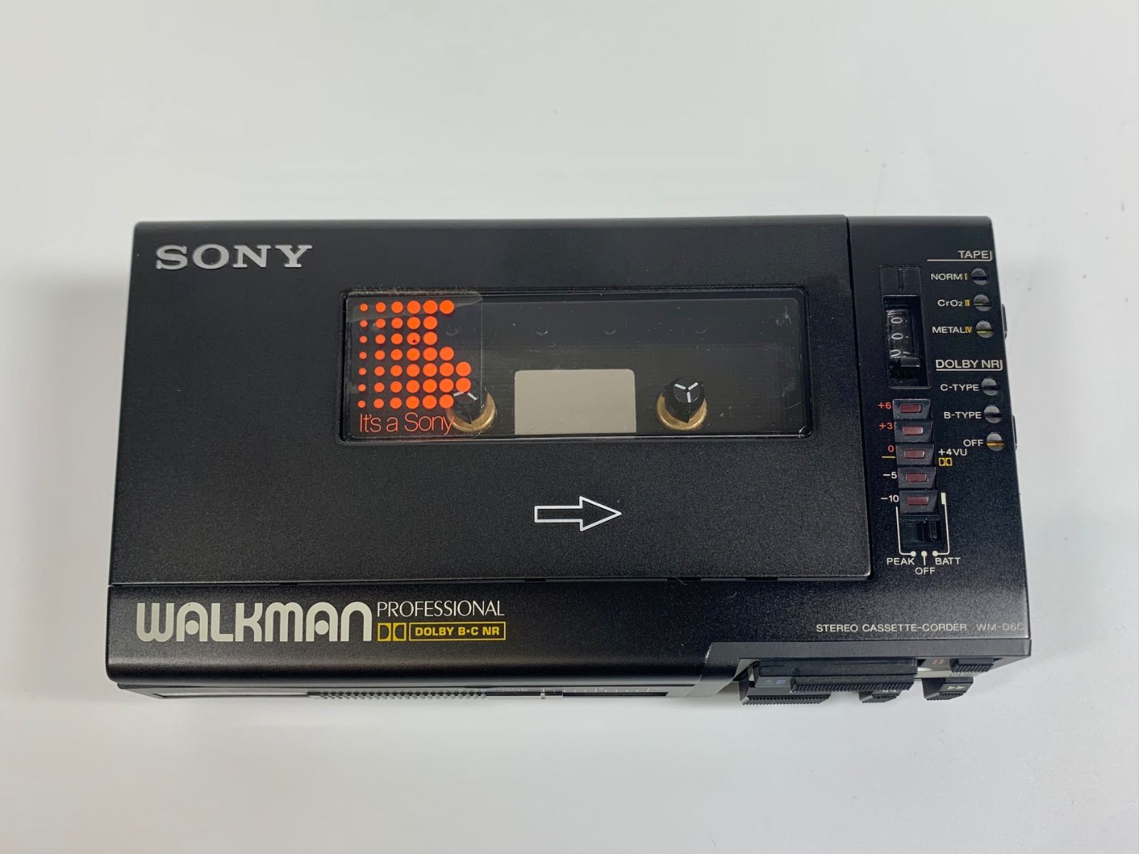Sony wm-20 ピンク 動作品 + 電池パック Sony wm-20 ピンク 動作品 +