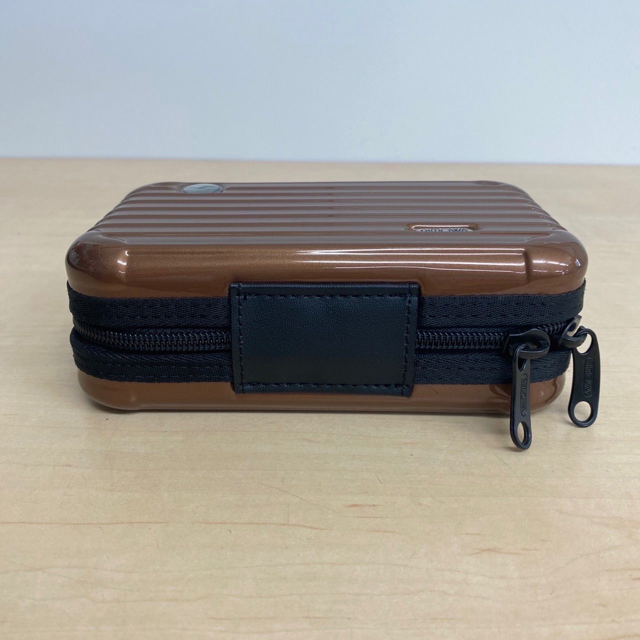 【非売品】タイ航空×リモワ ファーストクラスアメニティポーチ タイ航空 ファーストクラス アメニティ リモア