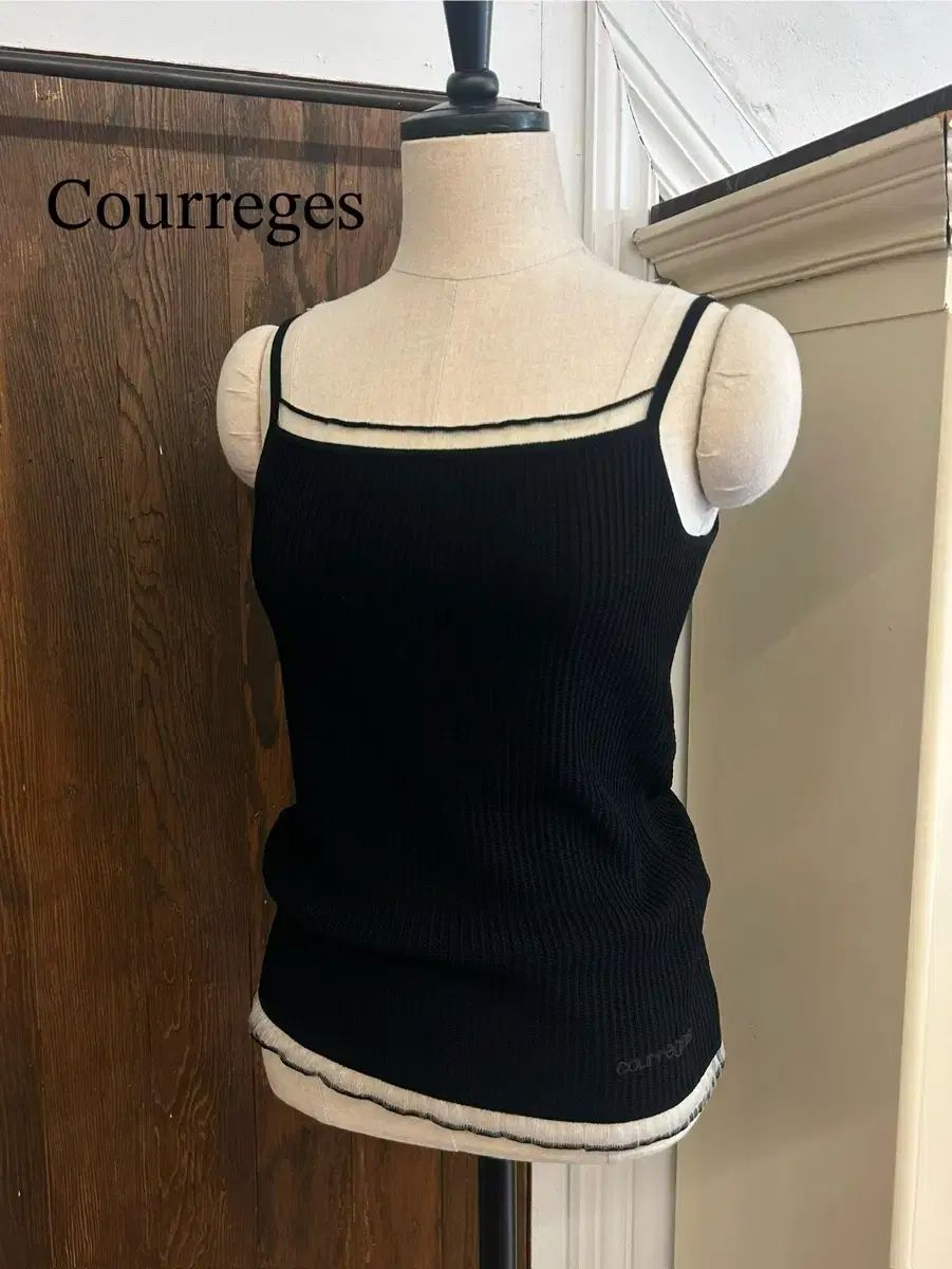 Courreges クレージュ 正規品 ネイビー ゴルジトナシュ