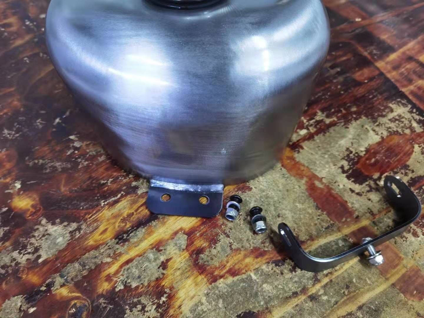 7L
