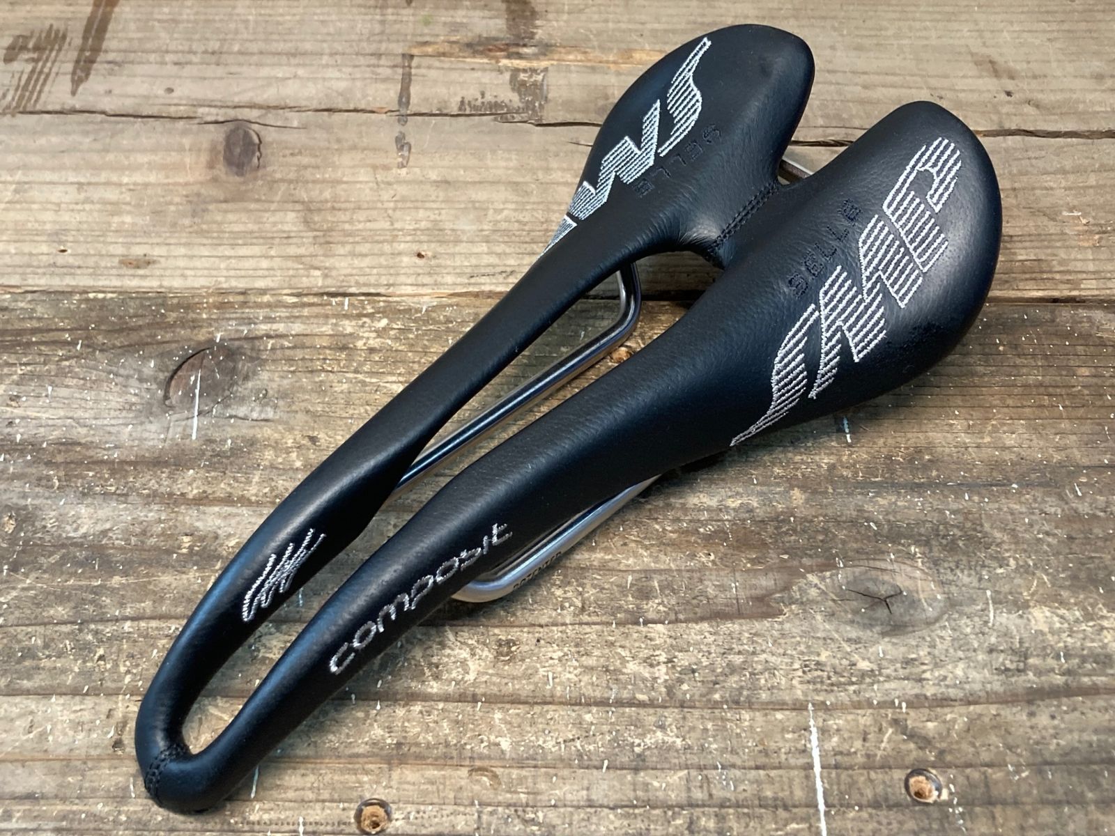 IQ539 SELLE SMP composit サドル 黒 卸売 セラSMP コンポジット