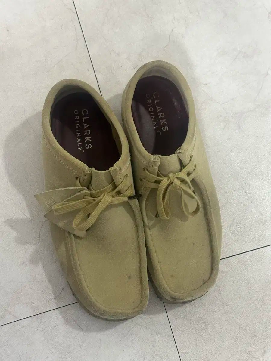 Clarks クラークス ワラビー メープル 270