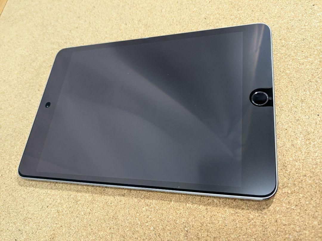 美品 iPad mini 4 128GB スペースグレイ FK9N2J/A Amazon.com : Apple iPad Mini 4, 128GB, Space Gray - WiFi