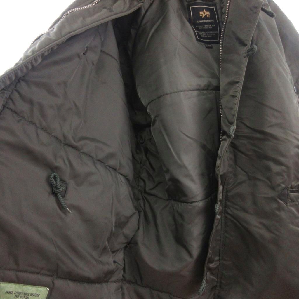 ダークグレー系