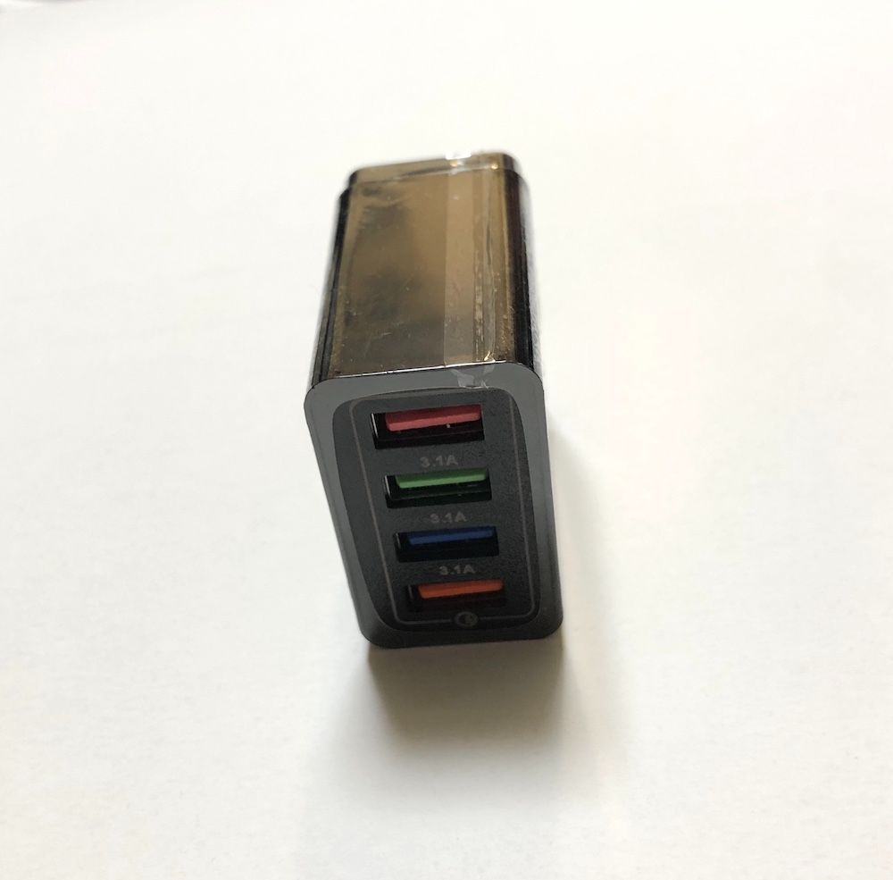 2個組 USBアダプター 白ホワイト 4ポート 急速充電器 iPhone等 2個組 USBアダプター 白ホワイト 4ポート 急速充電器 iPhone等