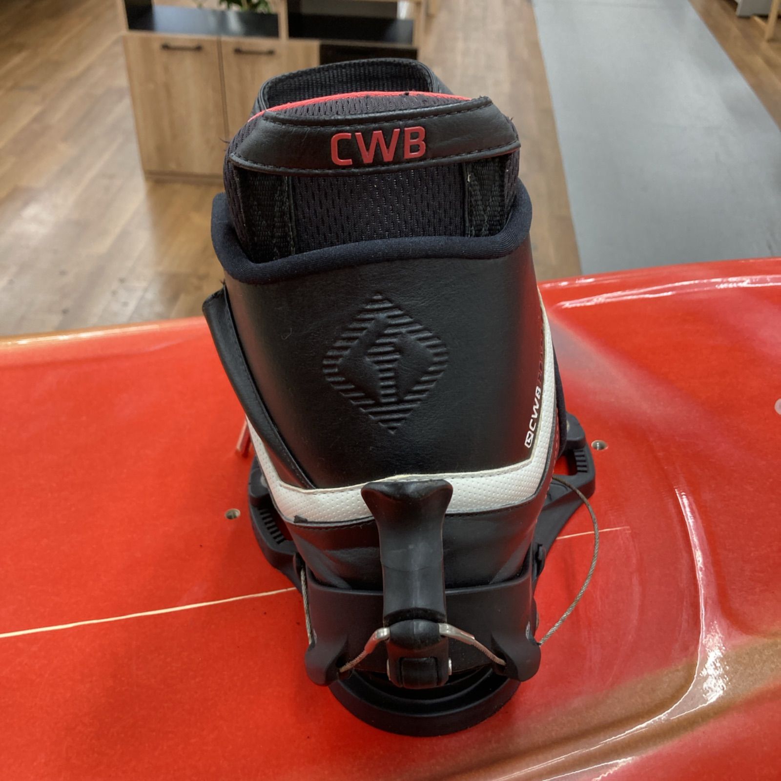 S252 ⭐ CWB ウェイクボード+ブーツセット Absolute141 サイズ141cm USED