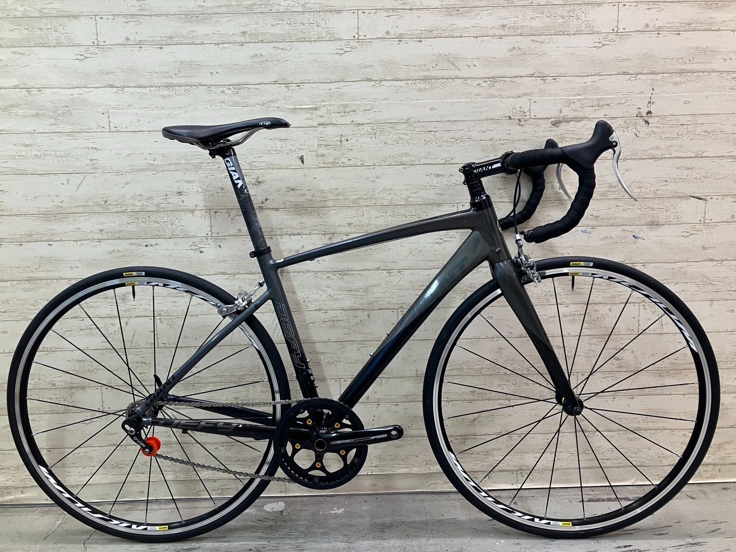 値下げ大特価!! GIANT DEFY SINGLE CUSTOM 2010 ジャイアント デファイ 