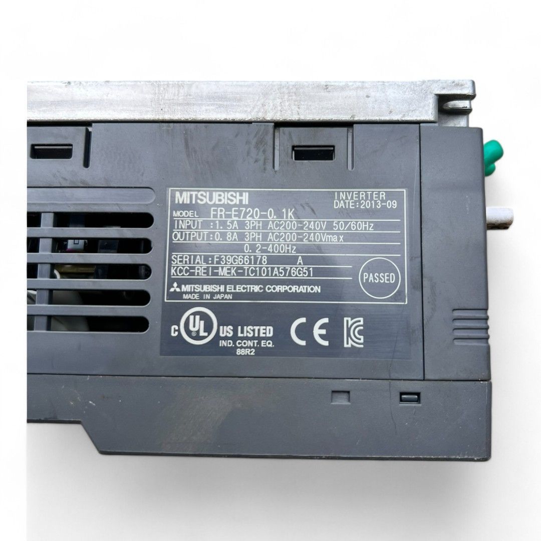 三菱インバーターFR-E720-0.4K(新品) 中古（産業用） FR-E720-0.4K