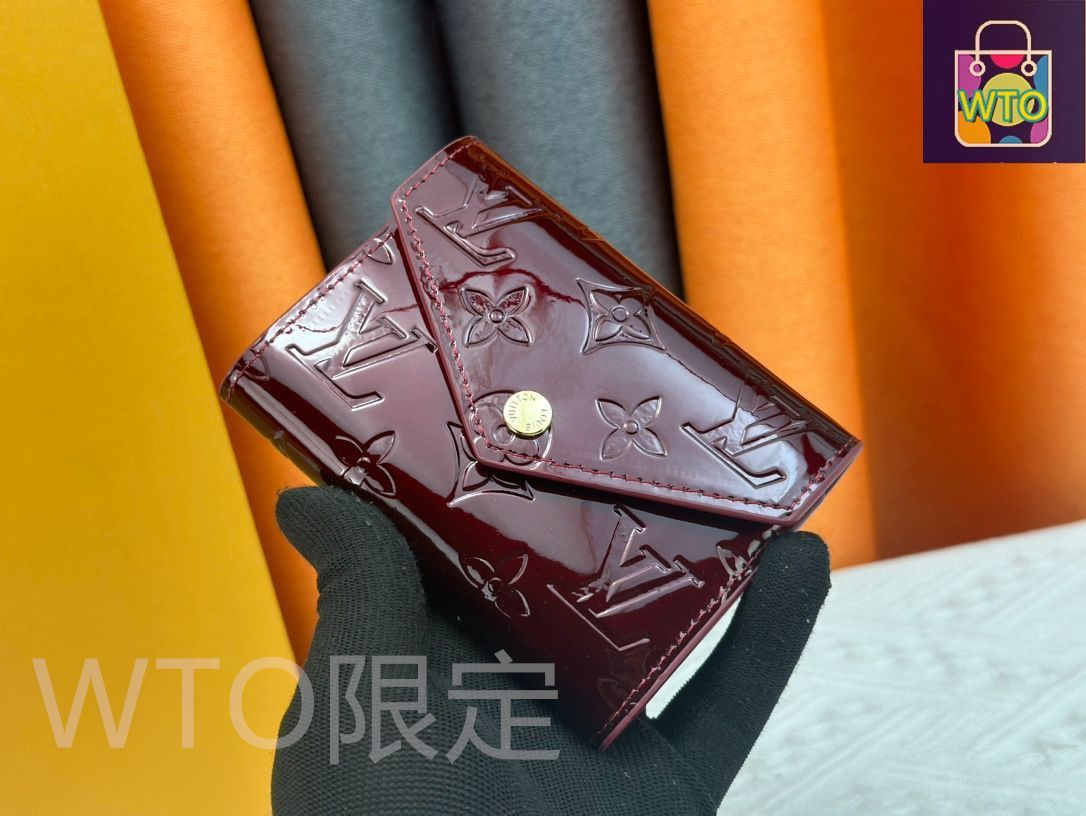 【匿名配送】LOUISVUITTON✨ルイヴィトン✨モノグラム✨エナメル財布 ルイ・ヴィトンのヴェルニ 財布はモノグラムロゴ型押しのこれで