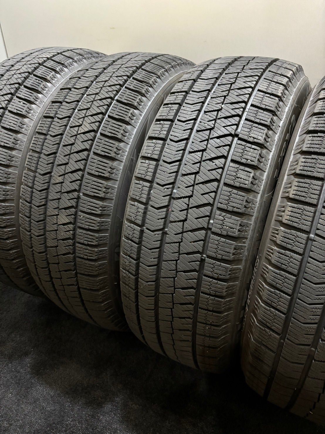 ★205/60R16 BRIDGESTONE/VRX2 20年製 スタッドレス 4本 ブリヂストン ブリザック ノア ヴォクシー ステップワゴン  (2-G358)