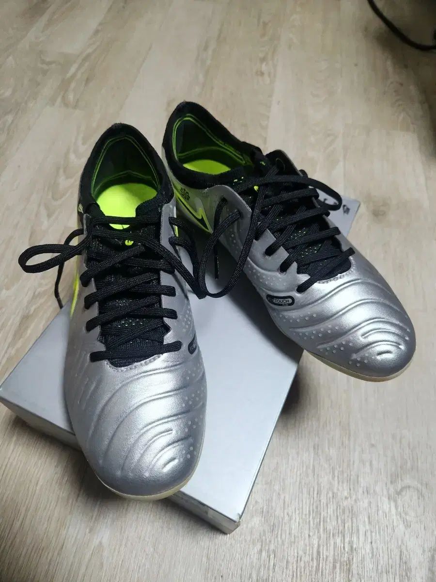 NIKE セール ティエンポレジェンド10 エリート AG ティエンポ