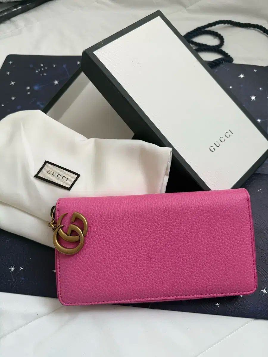 GUCCI(グッチ) ラウンドファスナー 長財布 (ピンク) 【公式通販】