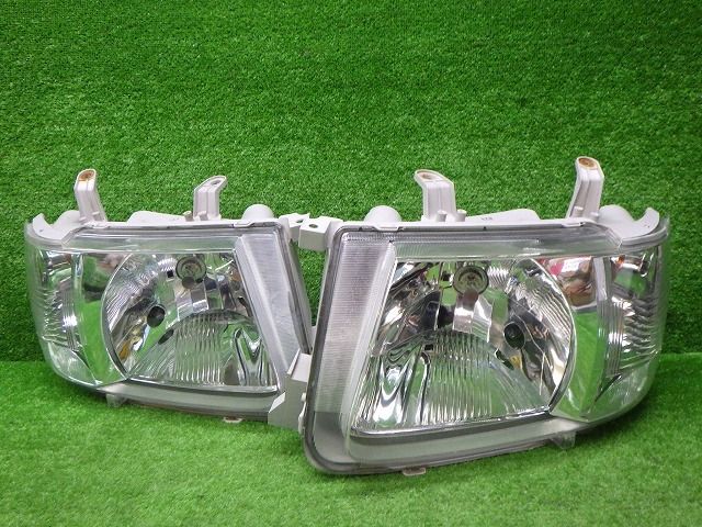 コーティング　NCP/50/51/55/58　サクシード　前期　ヘッドライト左右　ハロゲン　52-076　レべ無し　241106021