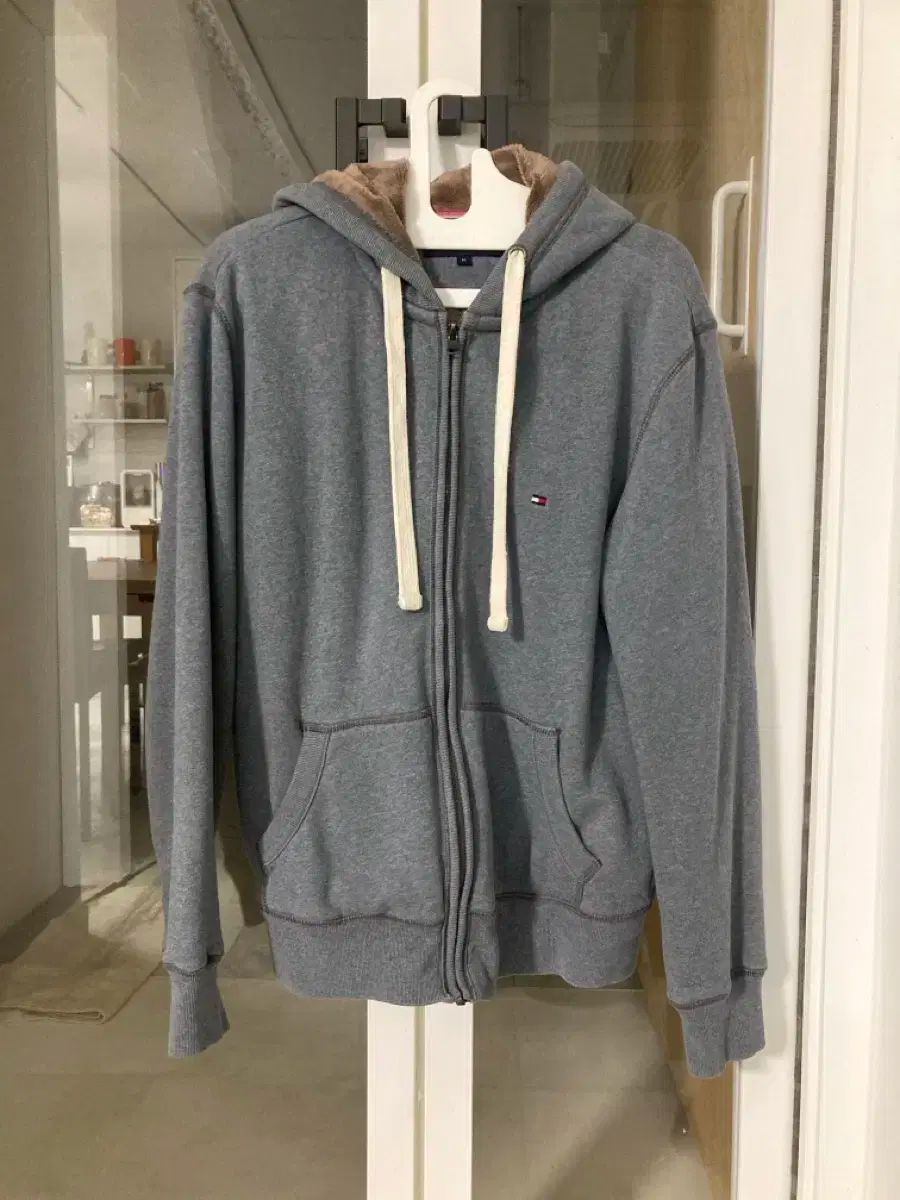 Tommy Hilfiger(トミーヒルフィガー) フード付き ジップアップパーカー サイズ M