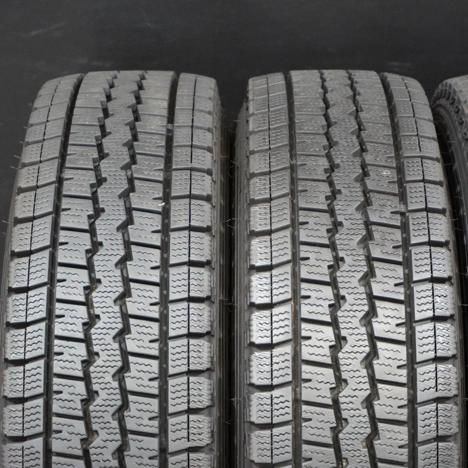 4本 スタッドレス