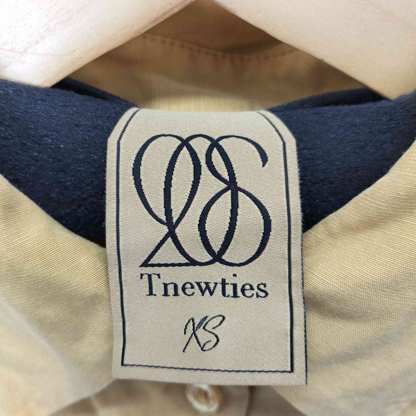 トゥエンティーズ Tnewties 手でペンを回し続ける リヨセルリネン 