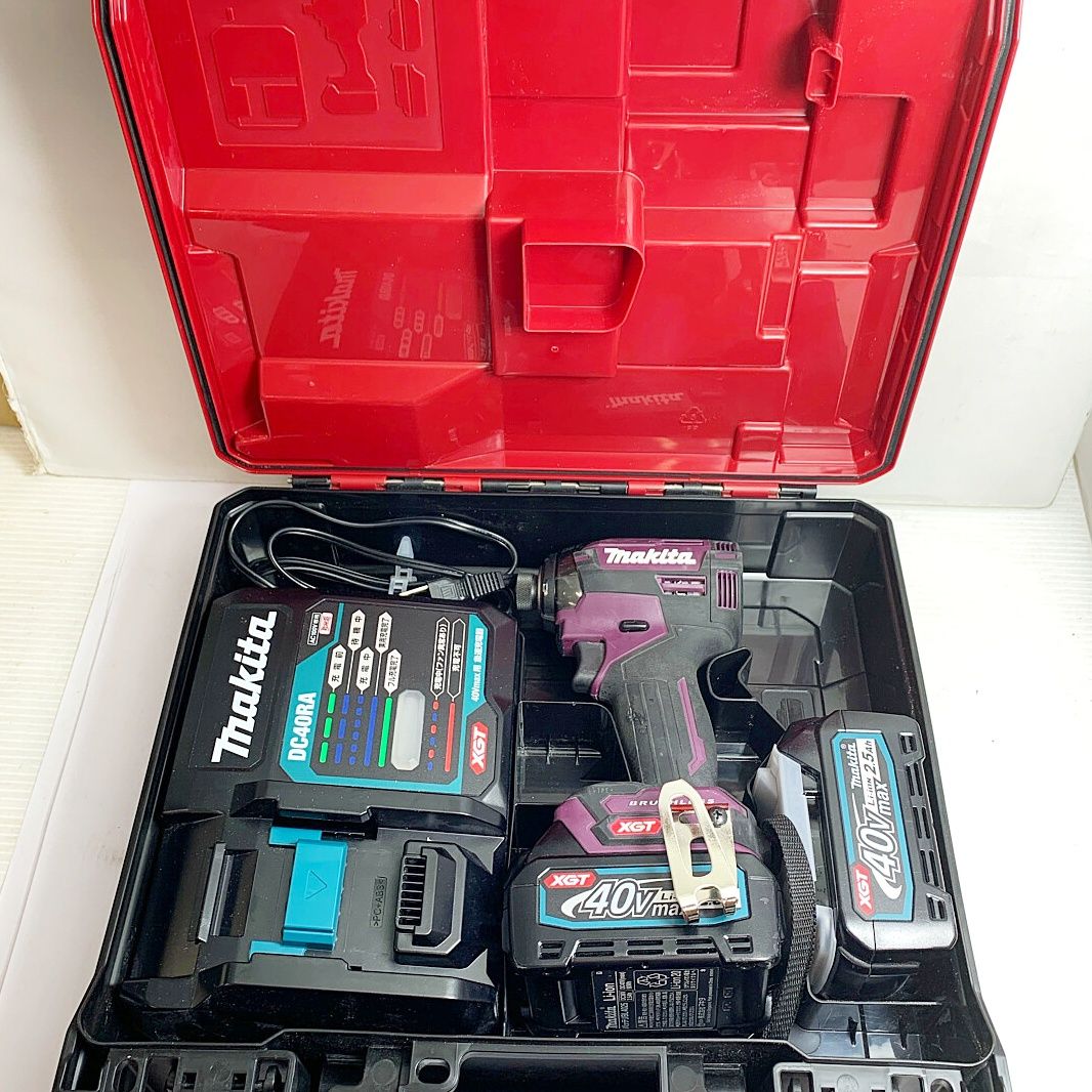 MAKITA マキタ 40V充電式インパクトドライバ　充電器・充電池2個・ケース付 バッテリー充電回数1回/2回 TD002GEDX パープル