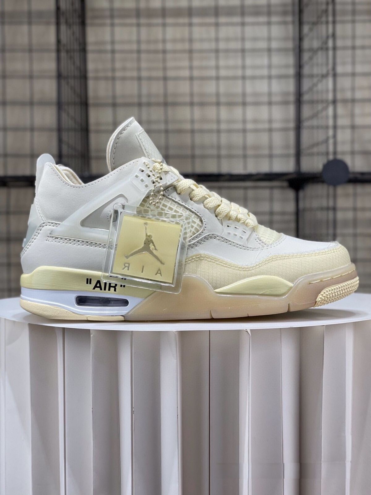 レビュー高評価商品 お値下げしました??即購入?? Off-white × Nike wMNS Air Jordan トップス