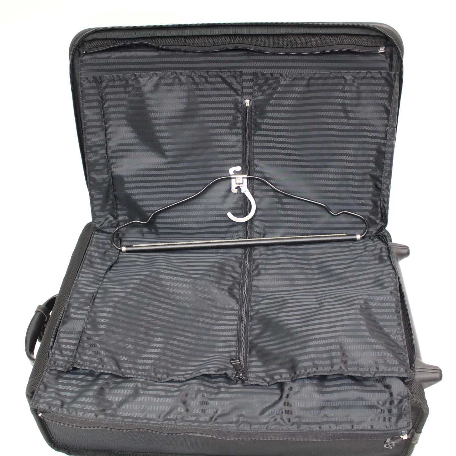 TUMI 2243D3 トゥミ キャリーケース 2輪 機内持込可 ナイロン 黒 TUMI 2243D3 トゥミ キャリーケース 2輪 機内持込可 ナイロン 黒