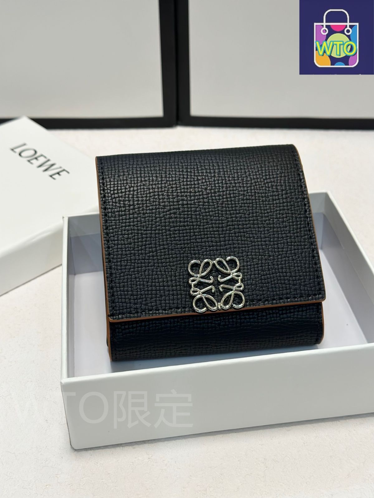 極美品  LOEWE  ロエベレザーコンビグローブ 極美品 LOEWE ロエベレザーコンビグローブ 【公式通販】