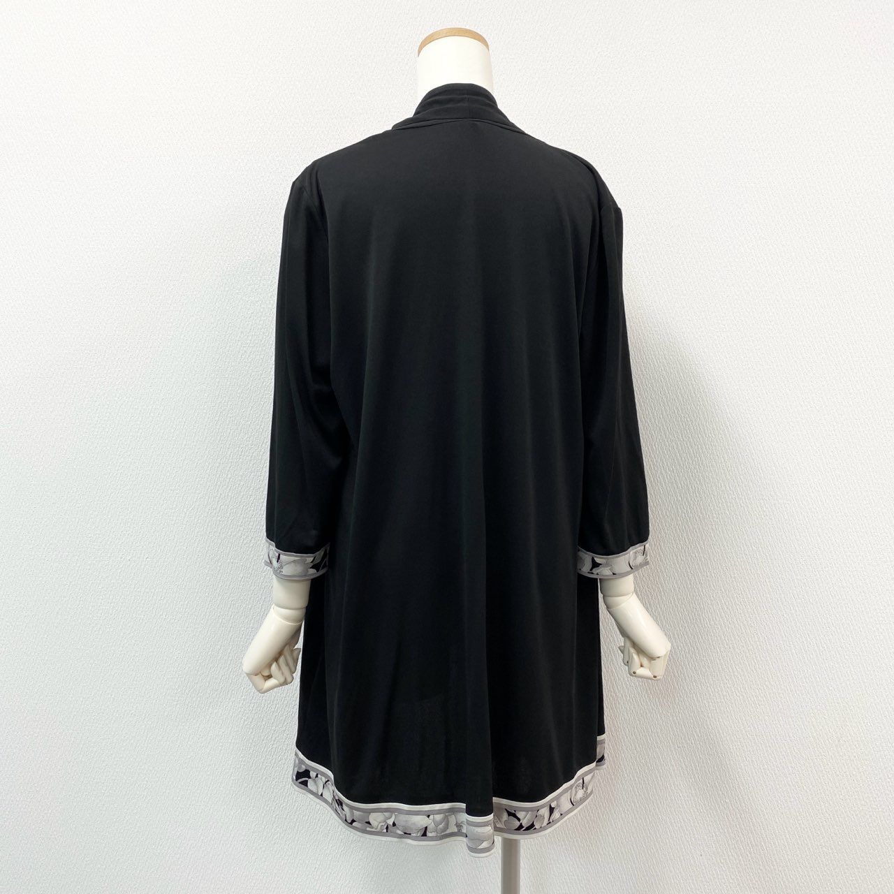 レオナール⭐️ロングカーディガン⭐️カンカン⭐️ブラック 試着のみ】レオナール カンカン ロング カーディガン 42 フラワー ブラック