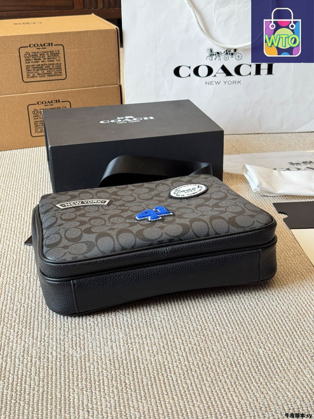 今日特価】Coach コーチ トラック シリーズ 復古的配色と高収納