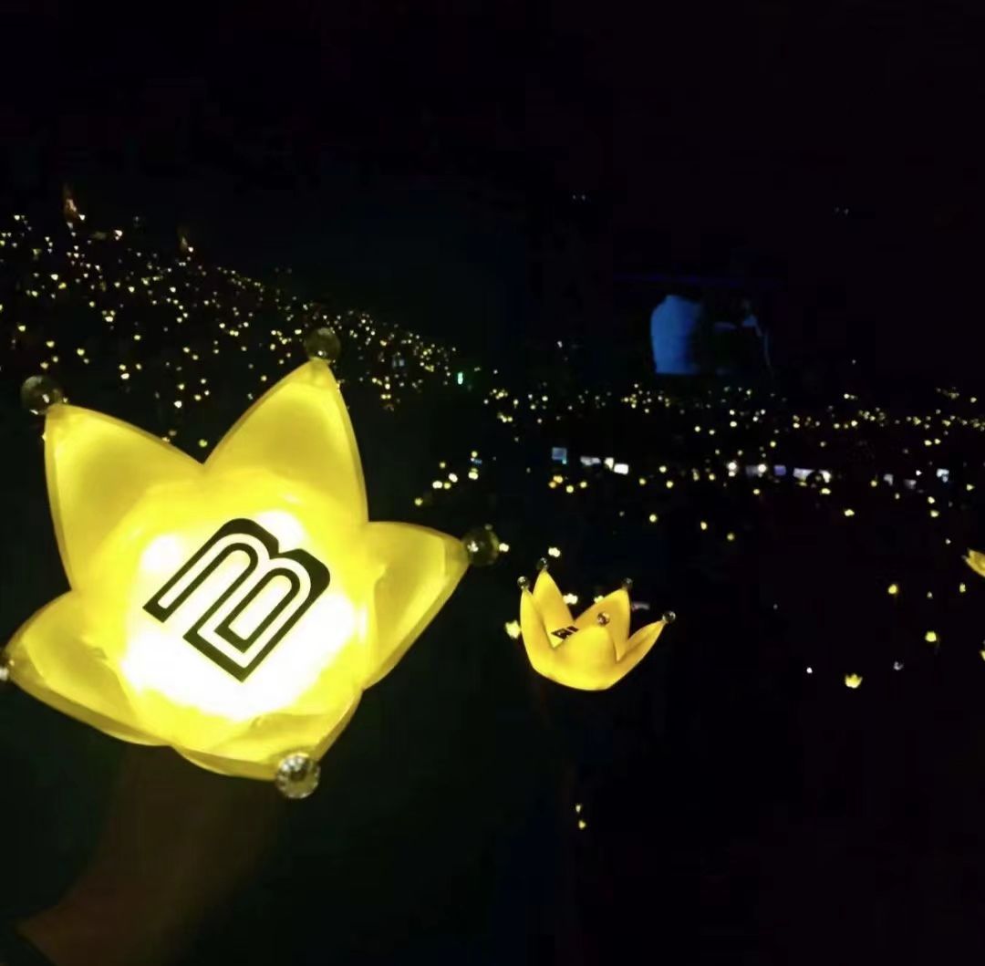 週末特価BIGBANG ペンライト 応援棒です  白