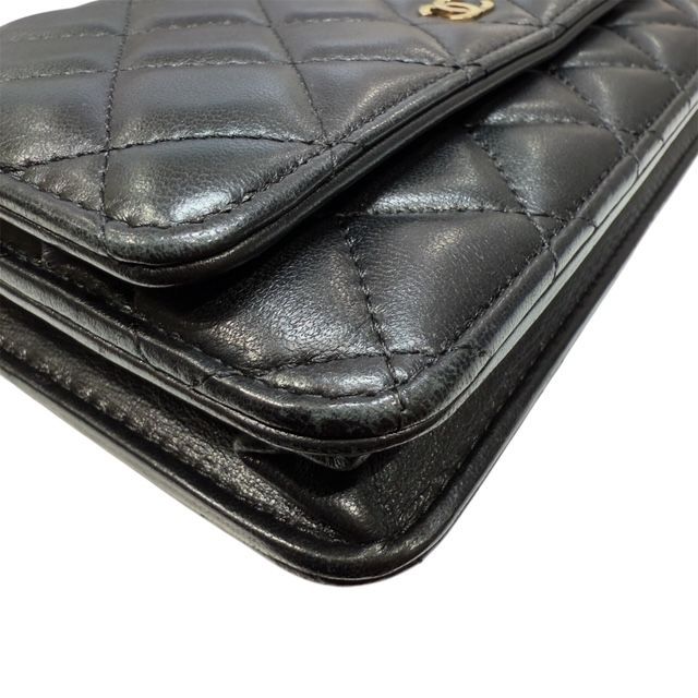 CHANEL シャネル