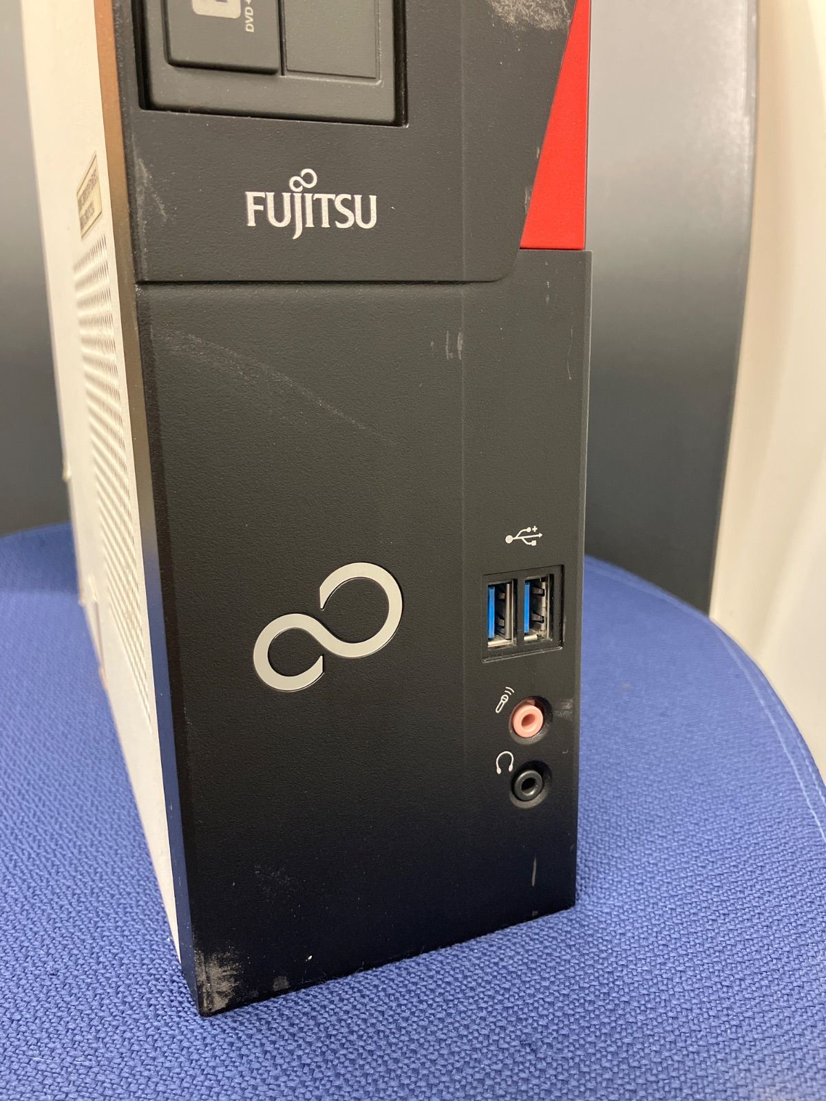 ジャンク FUJITSU ESPRIMO デスクトップPC CP680346-01 D-583 CA40701