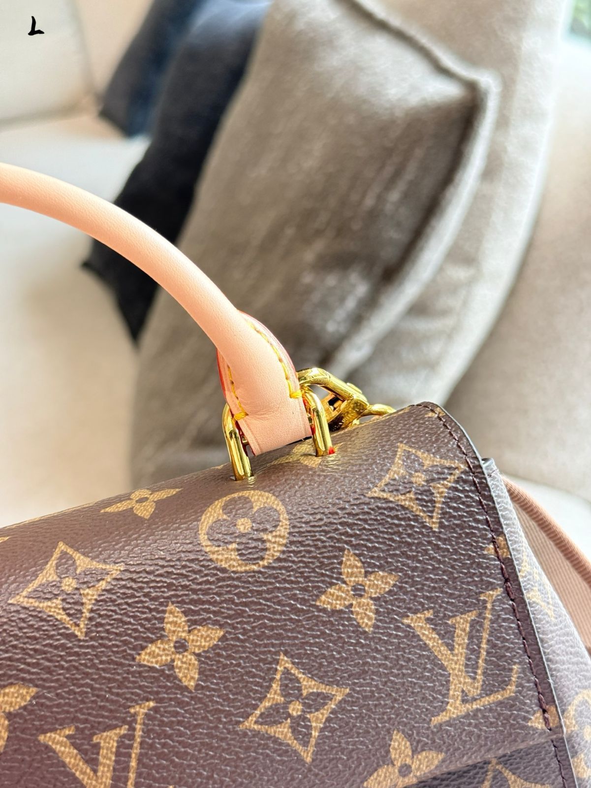 今日特価】LV Cluny Mini Bag ルイ・ヴィトン クルニー ミニ