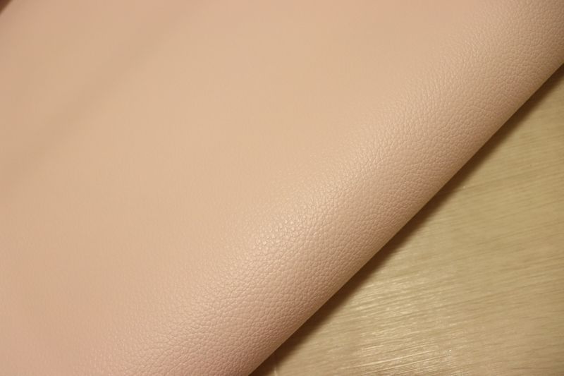 ベビーピンク 230ds クロム革 牛革 国産 レザー シボ型押し はぎれ 一枚革 レザークラフト 革 皮 本革 diy 生地 材料