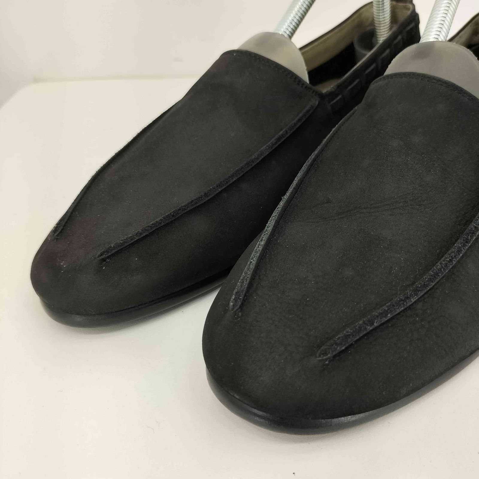 イッセイミヤケ ISSEY MIYAKE スウェード レザー スリッポン