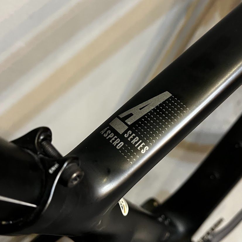 54サイズ カーボン