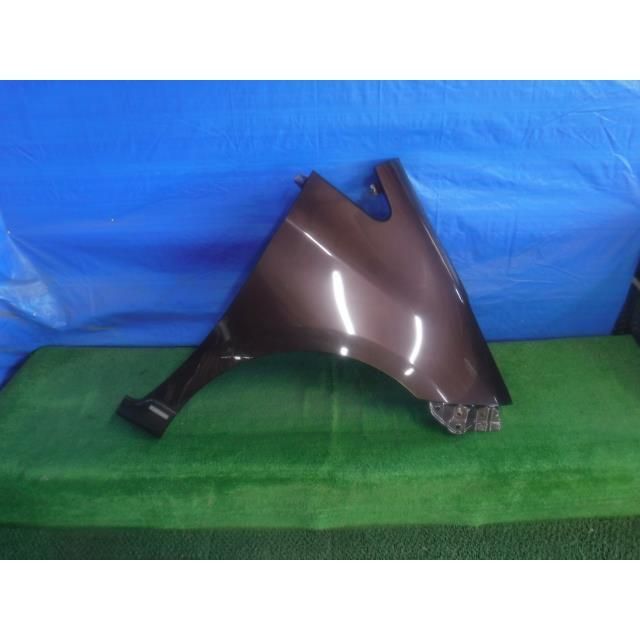 ラクティス DBA-NCP125 右Fフェンダー