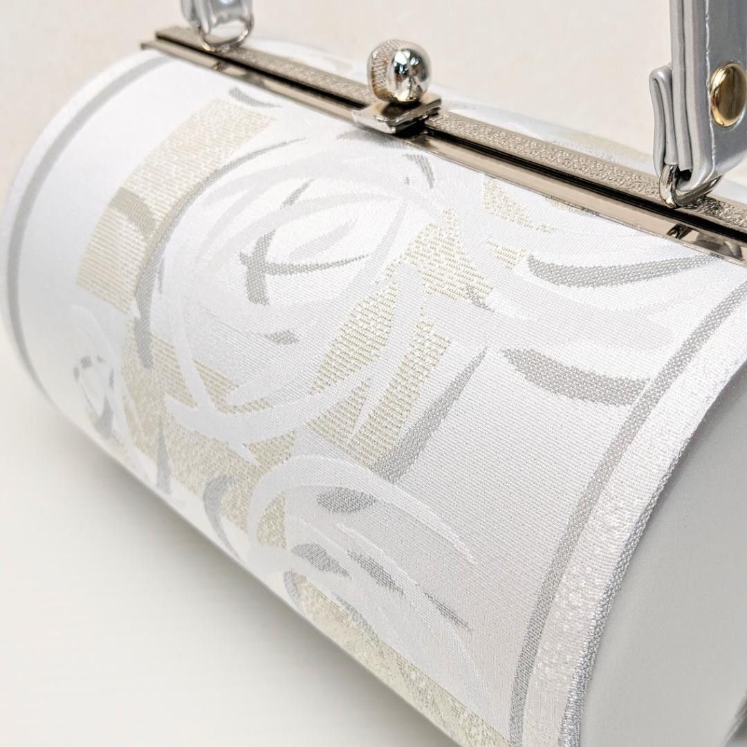 和装 草履バッグセット 帯地 モダン 銀×白 3枚芯 フリーサイズ k16-2 和装 草履バッグセット 帯地 モダン 銀×白 3枚芯 フリーサイズ k16-2