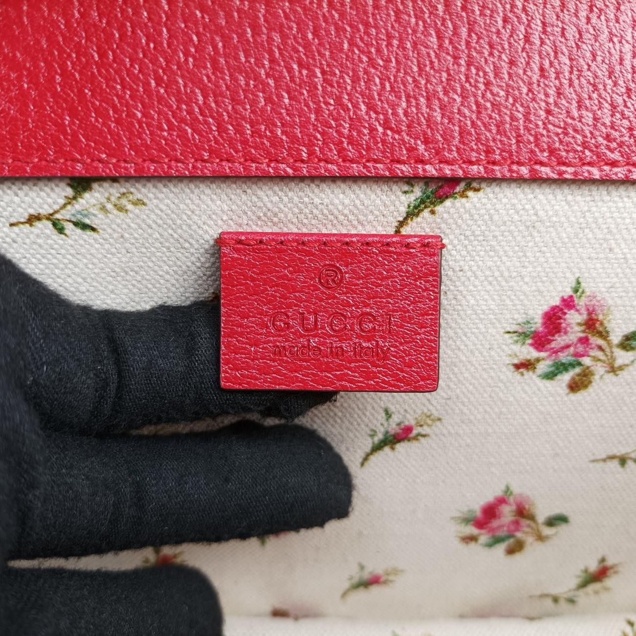 セール中♡GUCCI正規店購入　ゴールドラメ 　 ソックス　 美品 2025年最新】GUCCI レディース ソックスの人気アイテム - メルカリ