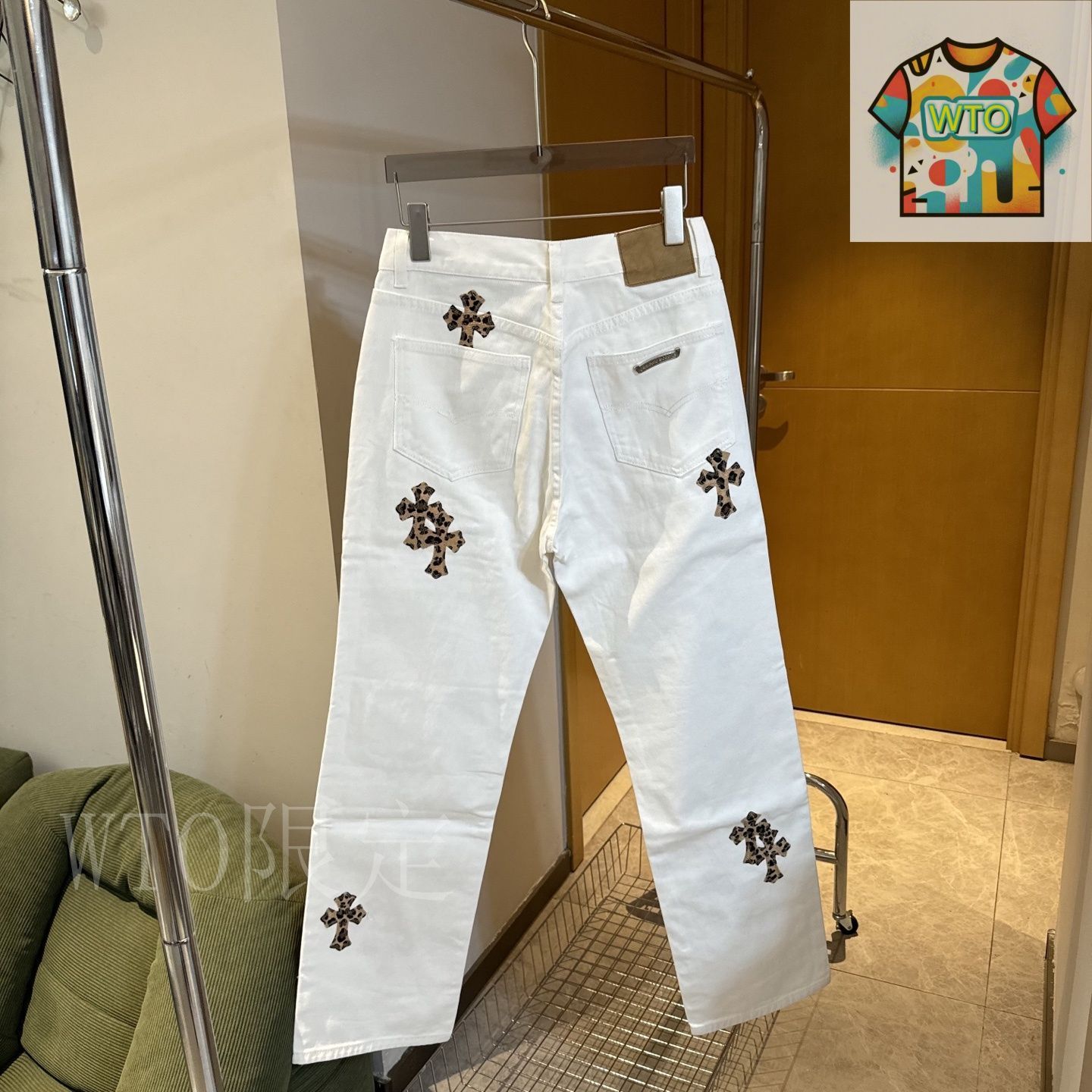 ぺい出品 今日WTO】Chrome Hearts 2025SS 牛王スケルトン & 十字架貼皮
