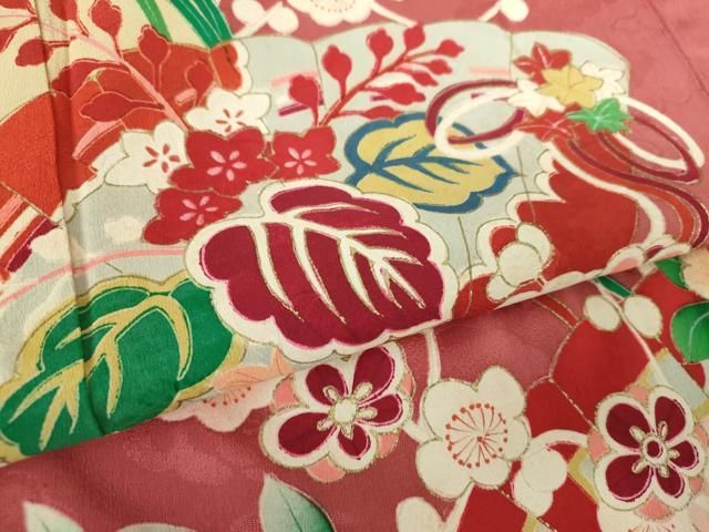 刺繍 檜扇花文