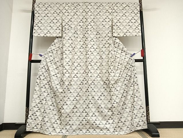 平和屋着物○本場縞大島紬 刺繍 刺し子 鱗文 正絹 逸品 AAAU4213np