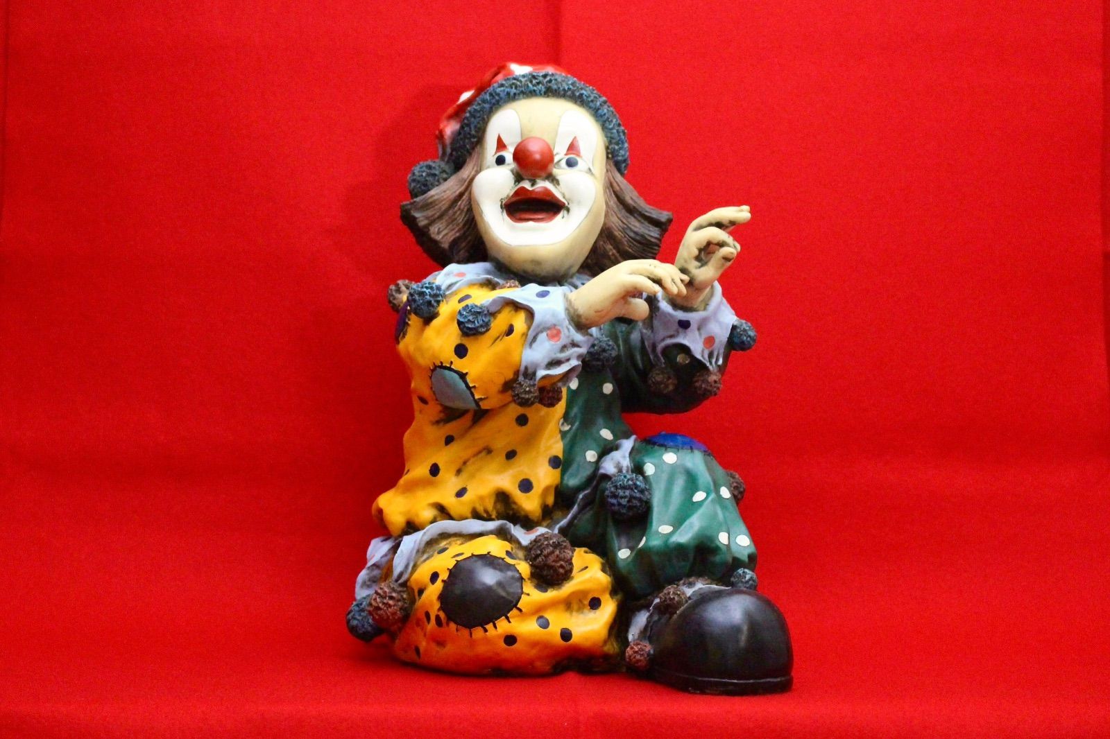 イタリア雑貨・ピエロコレクション【お茶目なピエロ　大サイズ　黄・緑ドット】 イタリア雑貨・ピエロコレクション【お茶目なピエロ大サイズ黄・緑ドット】