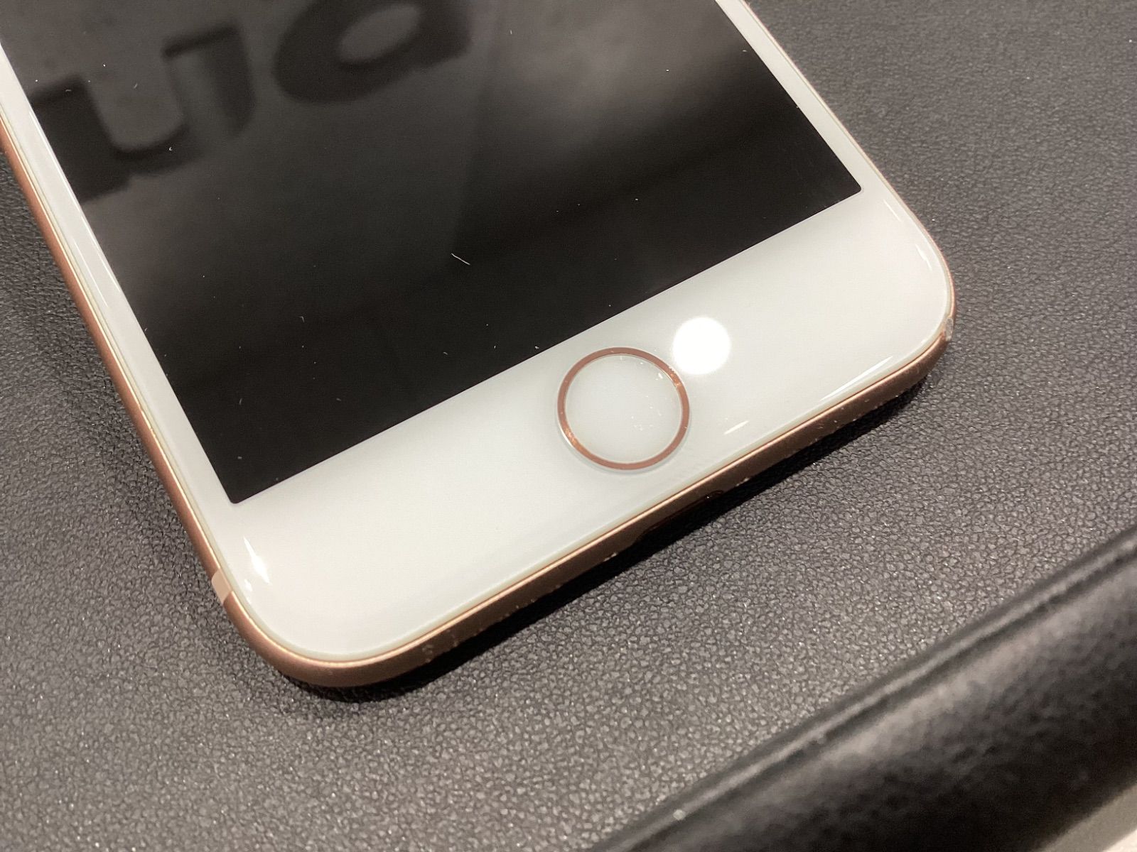 O290 【美品】Apple iPhone8 本体 64GB SIMフリー・初期化済み