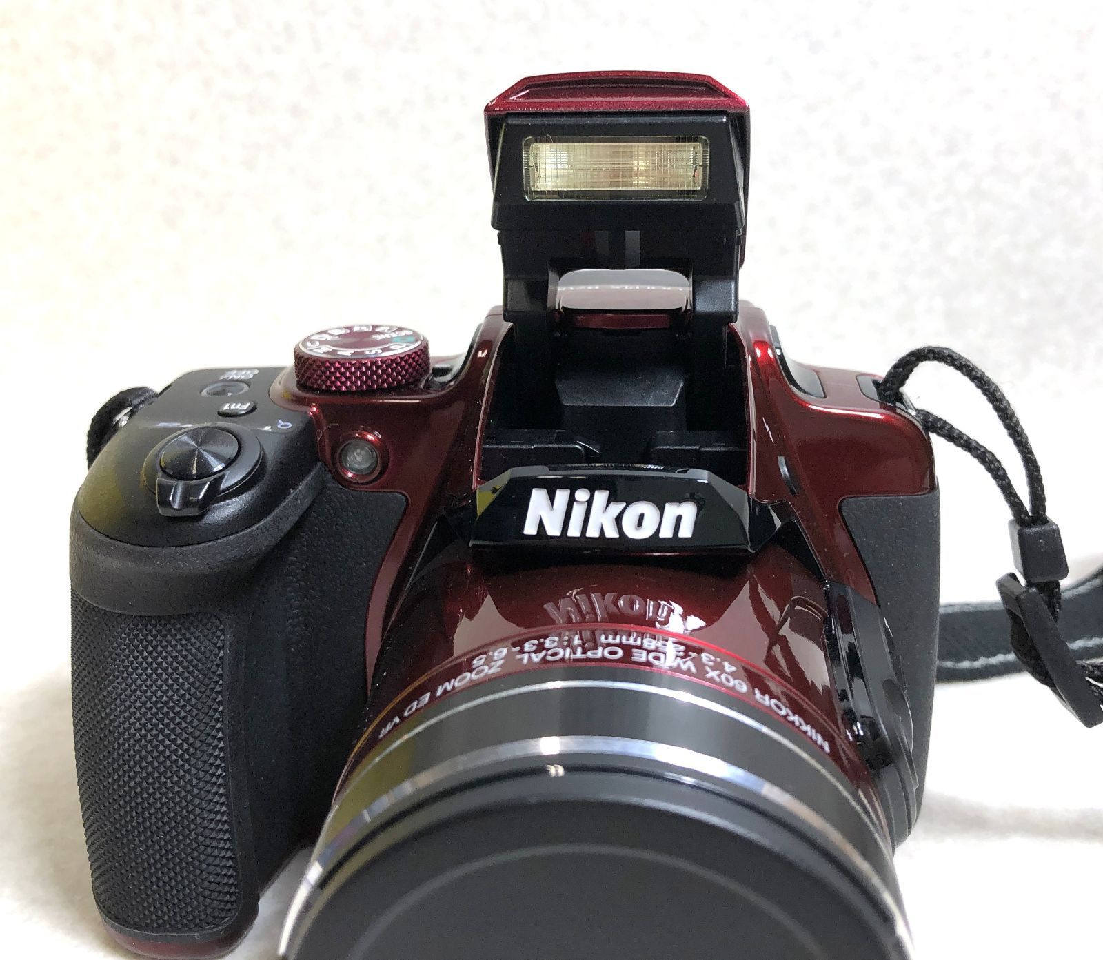 【美品】 ニコン　Nikon COOLPIX B700 COOLPIX ニコン Nikon B700 クールピクス レッド コンパクトデジタル