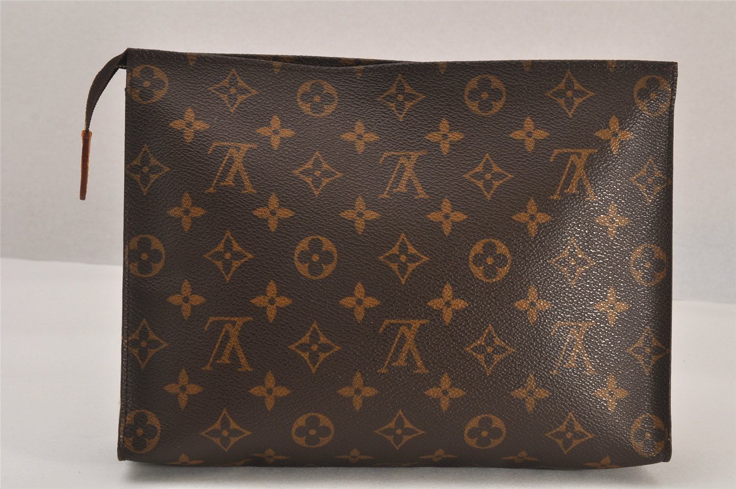 LOUIS VUITTON ルイヴィトン モノグラム ポッシュトワレ 26