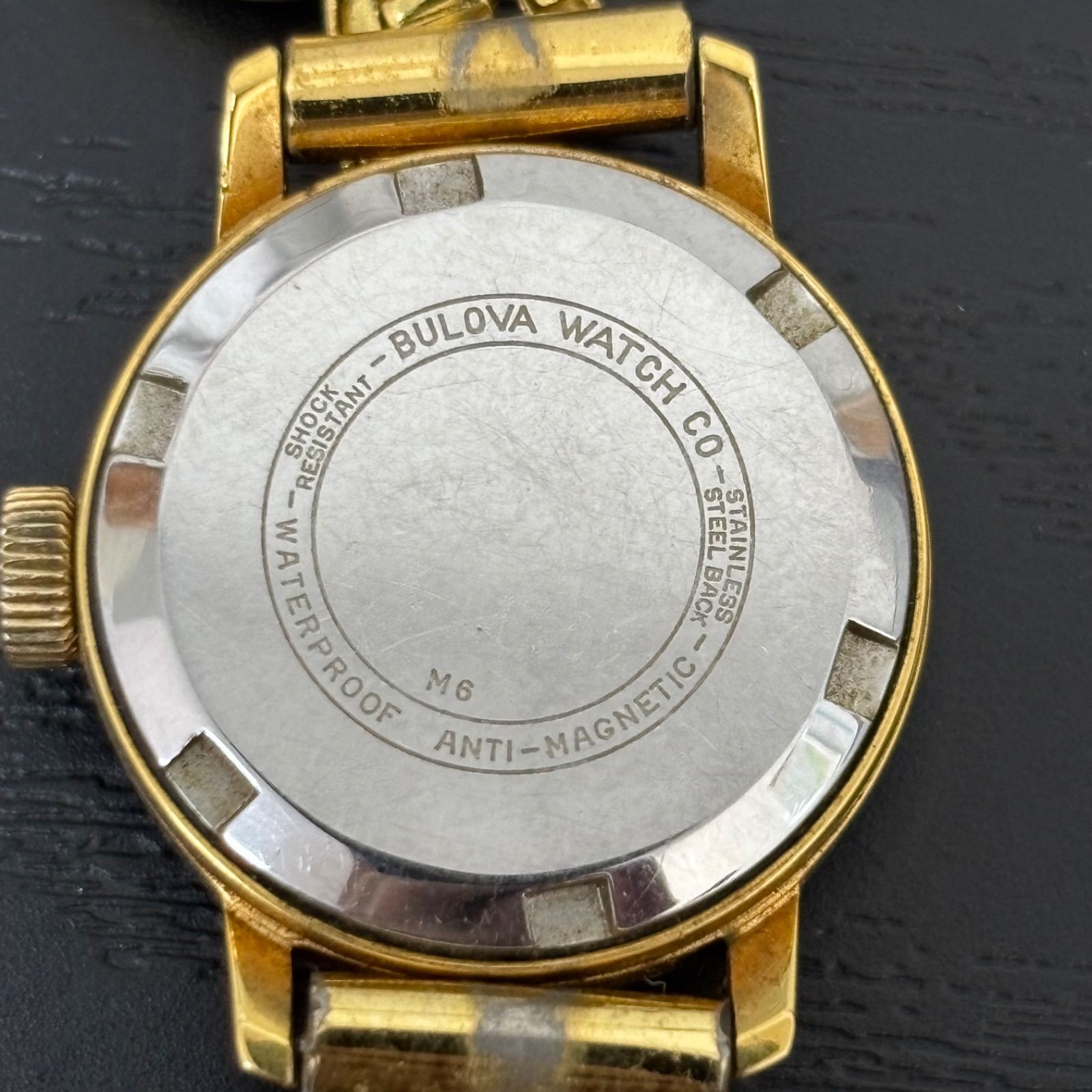 【稼動品】BULOVA　レディース腕時計　手巻き　ゴールドカラー ▪️BULOVA ブローバ レディース腕時計 ゴールドカラー 稼働品