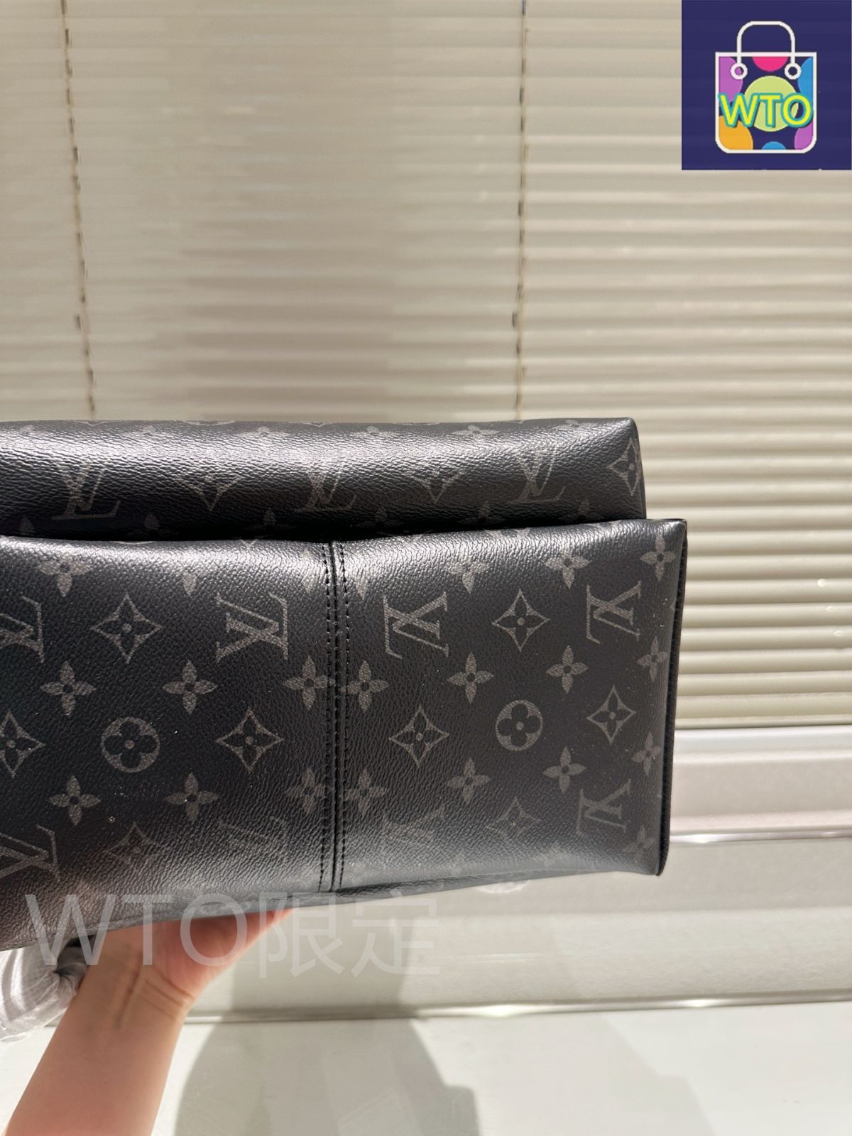 今日WTO】Louis Vuitton ルイヴィトン メンズバックパック 新作