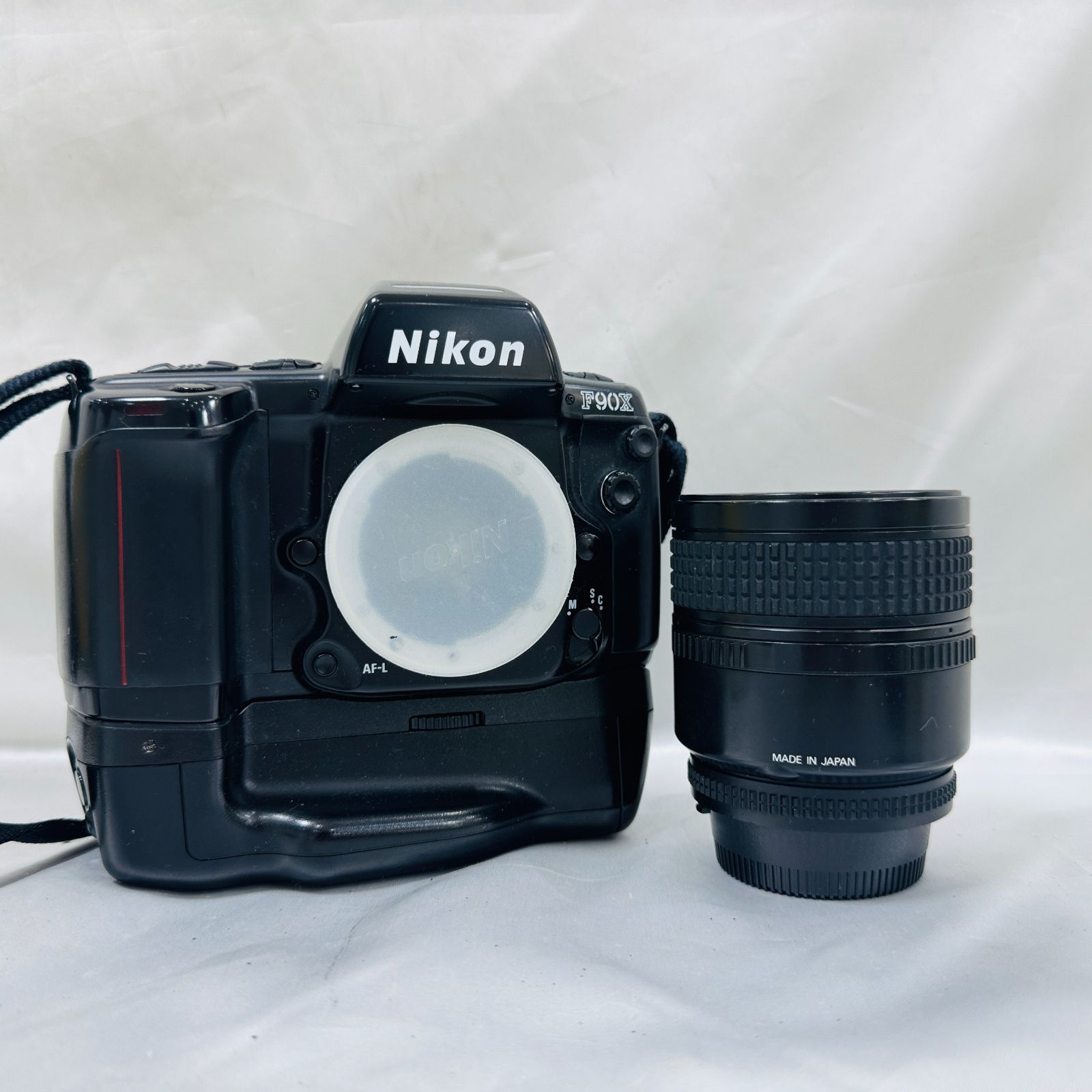 Nikon F90X 一眼レフカメラ 35-135mmレンズセット Nikon F90X 一眼レフカメラ 35-135mmレンズセット