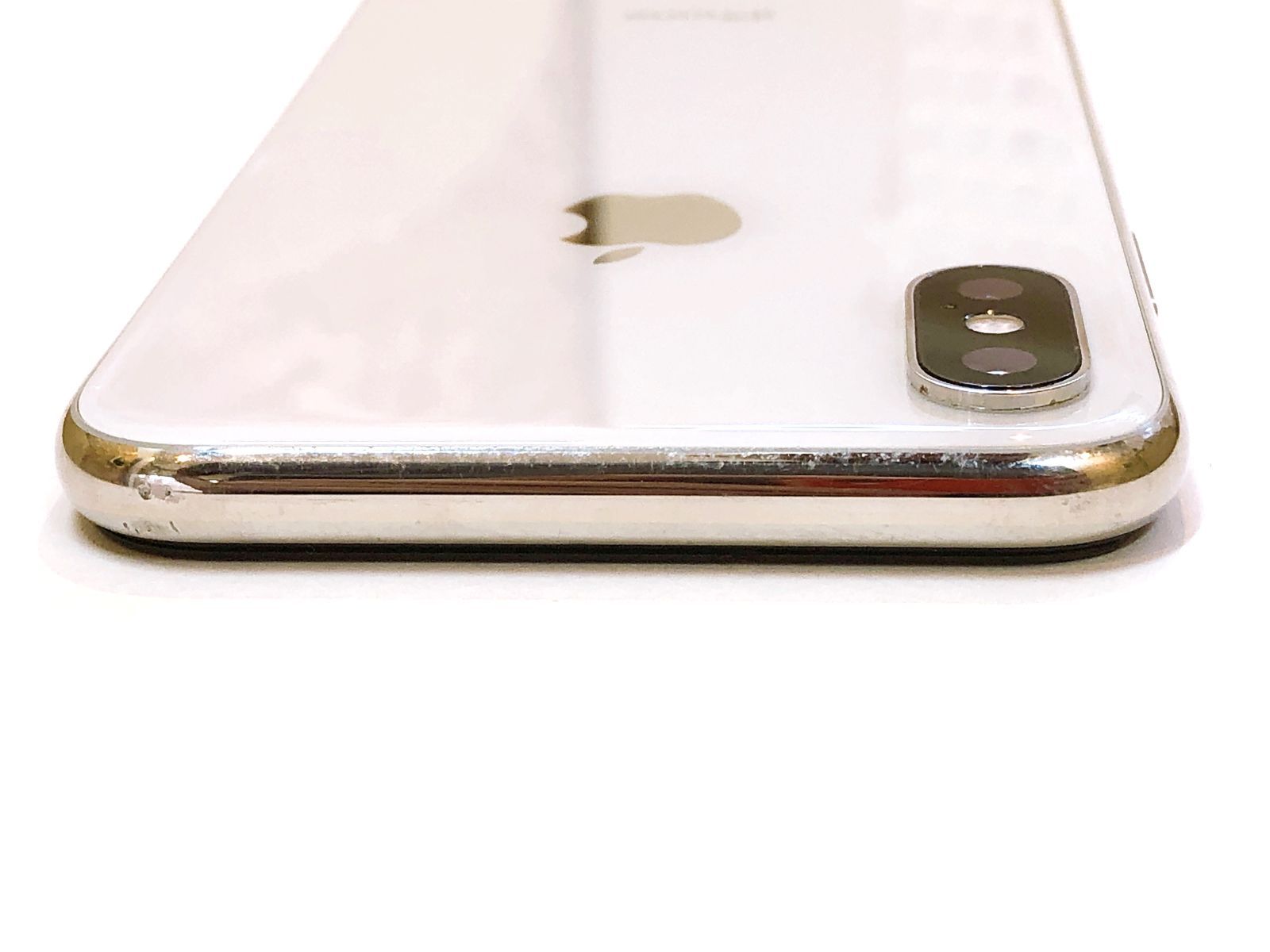 Apple - アップルiPhone X 64GB シルバー MQAY2J A au Apple バッテリー90%以上 中古 iPhone X 64GB Bランク MQAY2J/A