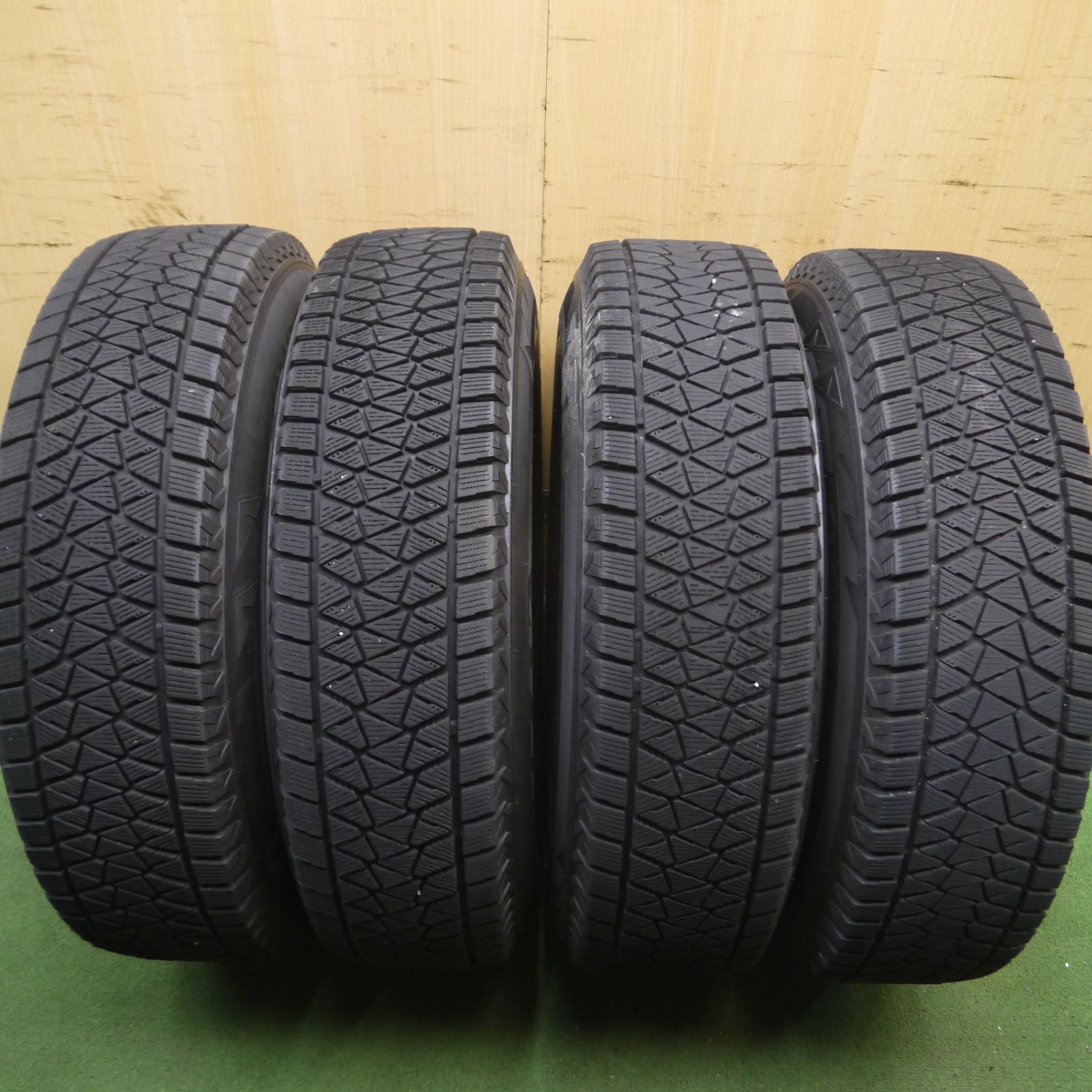 送料無料* キレイ！22年☆ジムニー等 195/80R15 スタッドレス ブリヂストン ブリザック DM-V2 社外 アルミ 15インチ PCD139. 7/5H☆4051308Hス - メルカリ