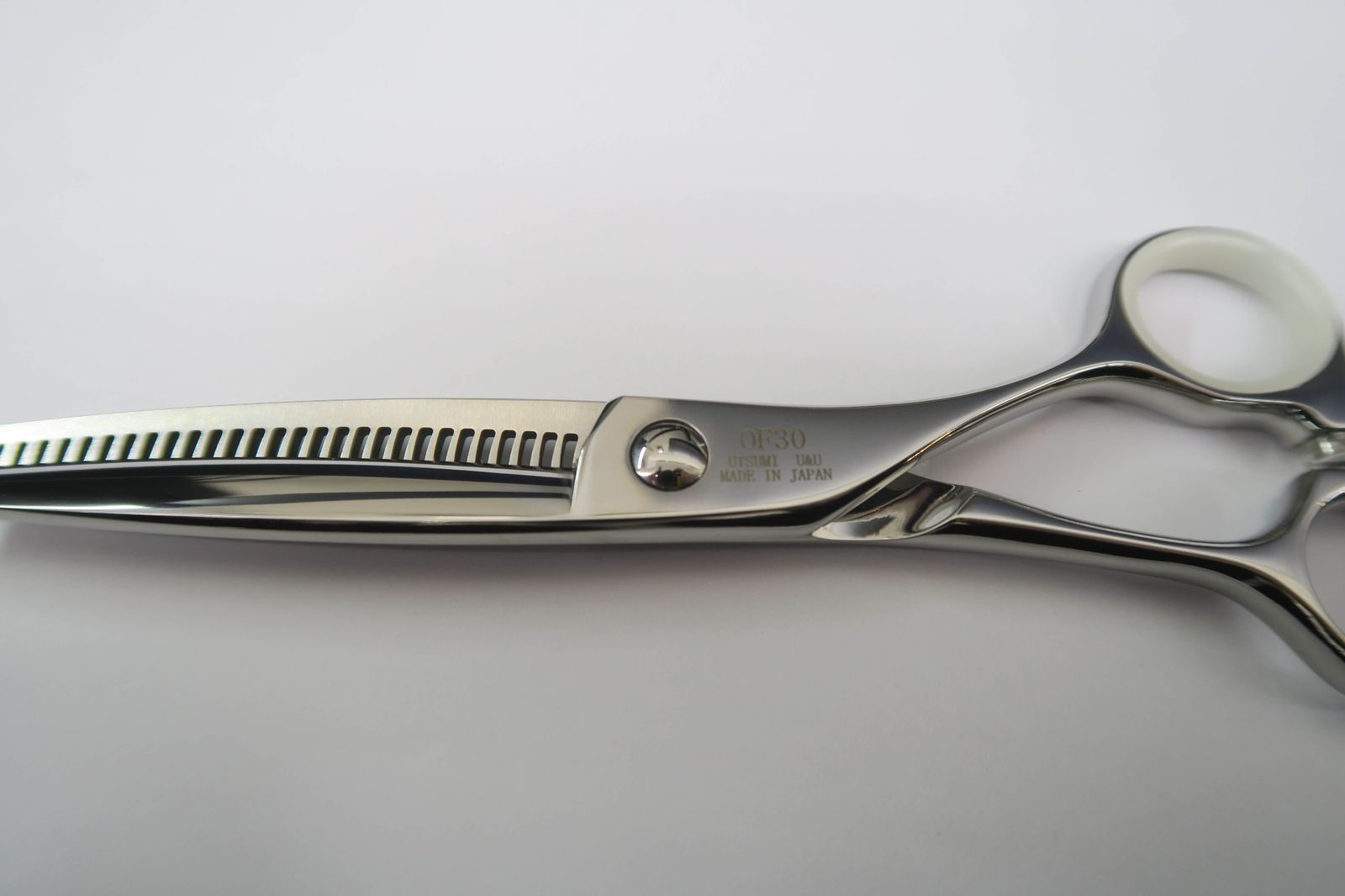 Sランク【UTSUMI ウツミ 内海】 OF30 セニング 美容師・理容師 6.0