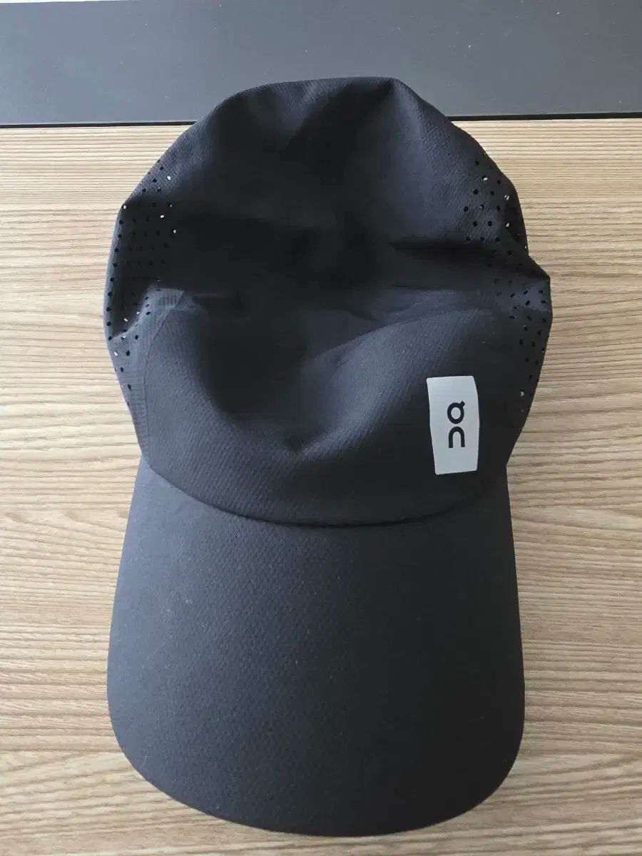 オン 実行しています ライトウェイト 軽量 キャップ ブラック 販売